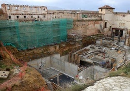 Estado actual de las obras de reconstrucción del teatro Cervantes de Segovia.