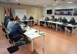 Participantes en la reunión del Consejo Agrario celebrado este lunes en el sede del Itacyl.