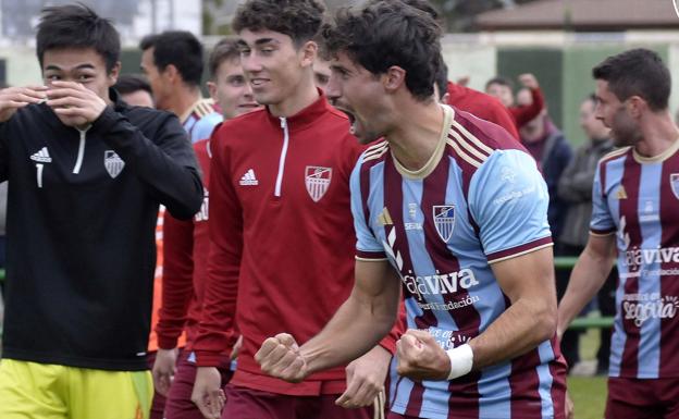 Celebración de uno de los goles de la remontada ante el Andorra.