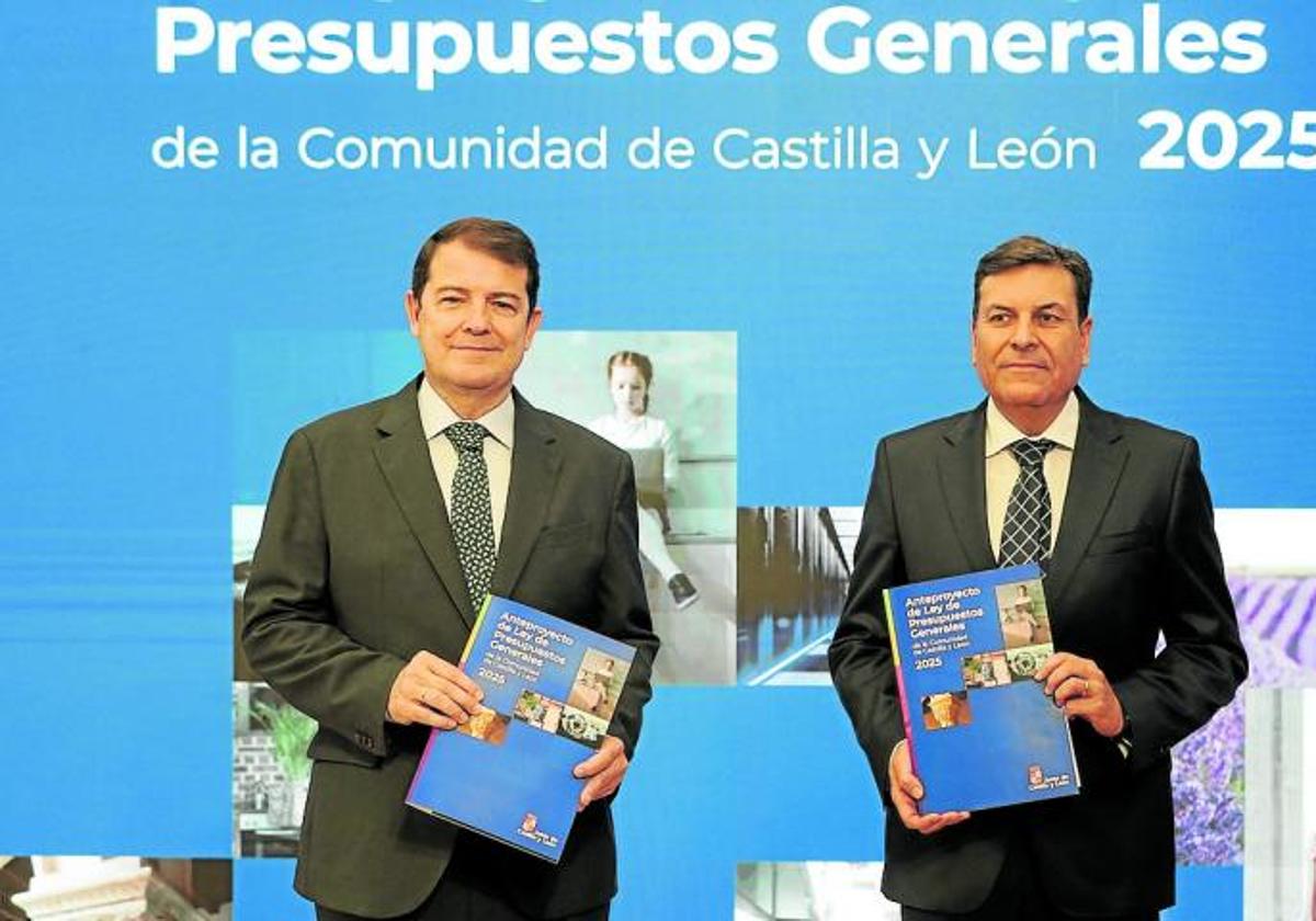 El presidente de la Junta de Castilla y León, Alfonso Fernández Mañueco, comparece en rueda de prensa para presentar el anteproyecto de Ley de Presupuestos Generales de la Comunidad de Castilla y León para el año 2025.