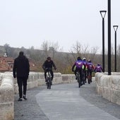 Simancas recupera su puente medieval después de 17 meses de obras