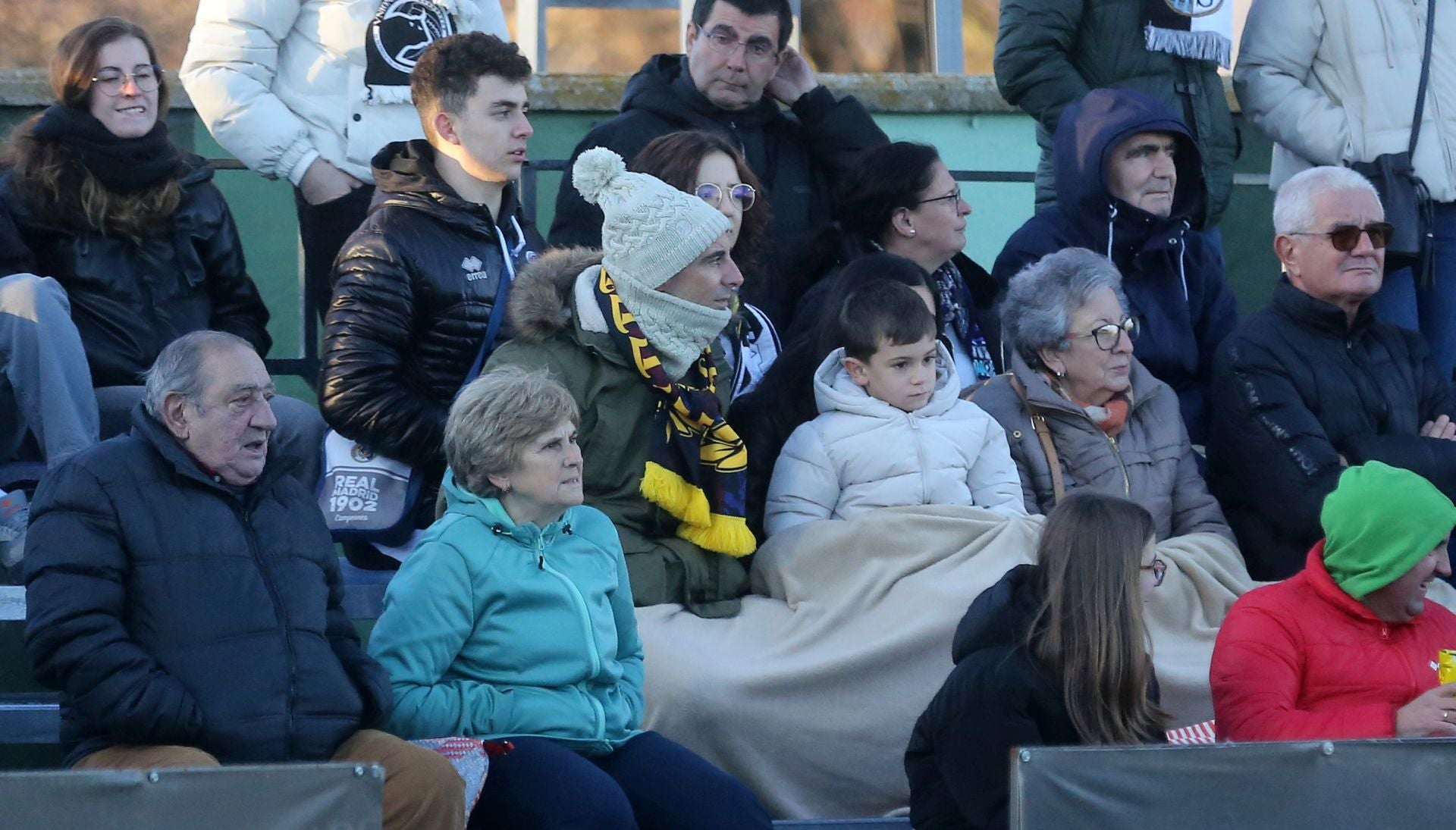 Otro lleno en La Albuera: búscate en las gradas del Segoviana vs Unionistas