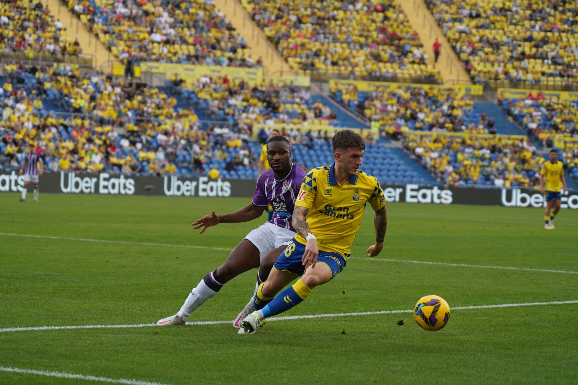 Las imágenes del partido entre Las Palmas y el Real Valladolid