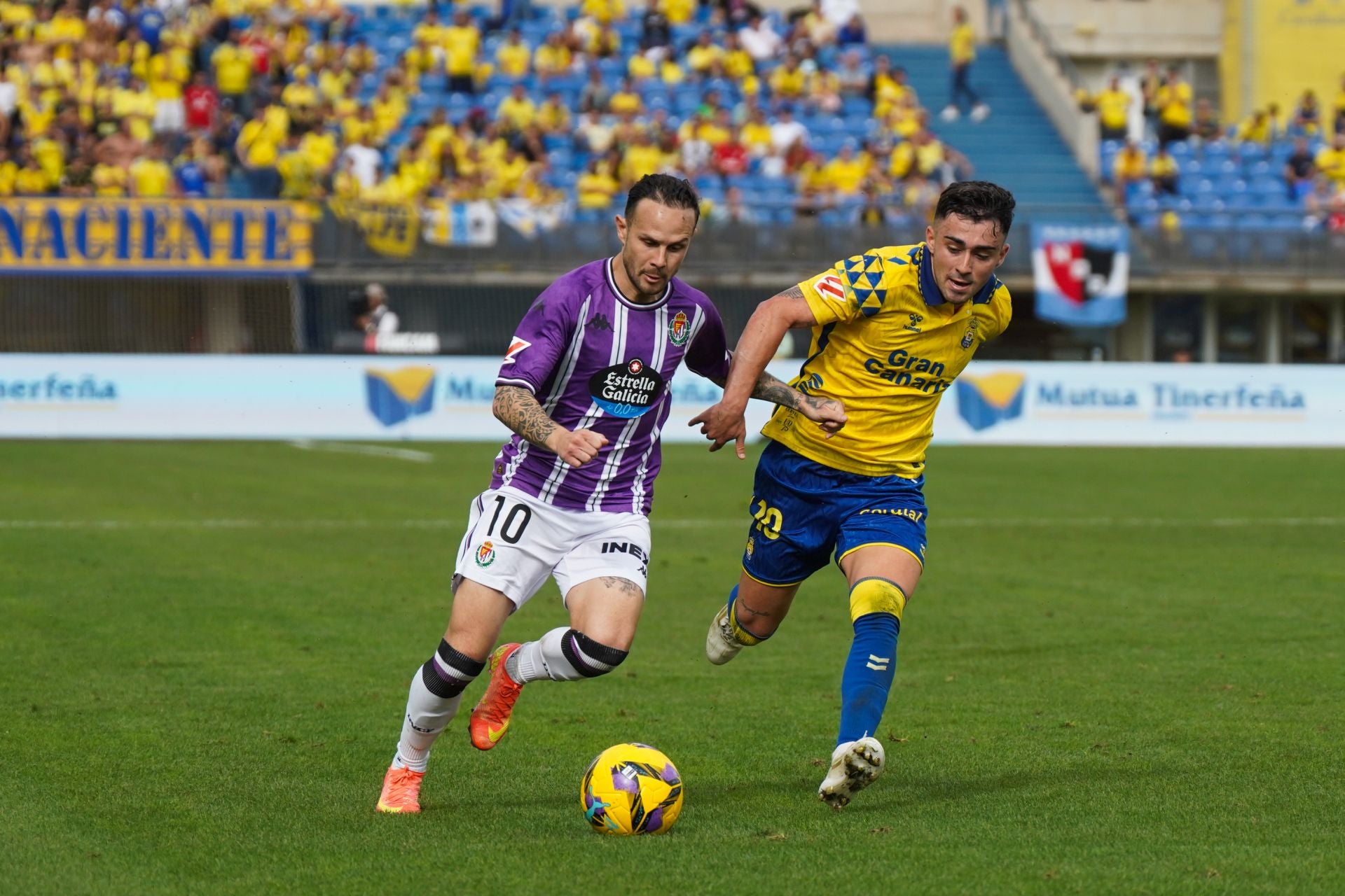 Las imágenes del partido entre Las Palmas y el Real Valladolid