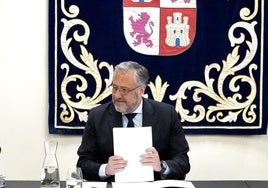 Carlos Pollán, durante una reunión de la Mesa de las Cortes.