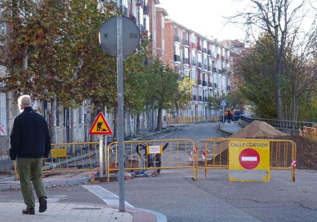 Corte por obras del paseo de Don Juan de Austria.