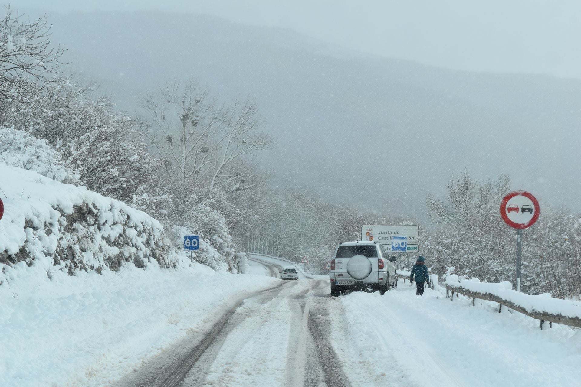 La nieve, perfecta aliada en un día festivo en la Montaña Palentina