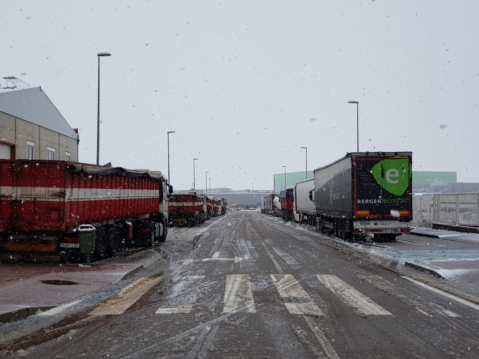 El nivel rojo pasa a amarillo en la circulación de la A-67 en Aguilar