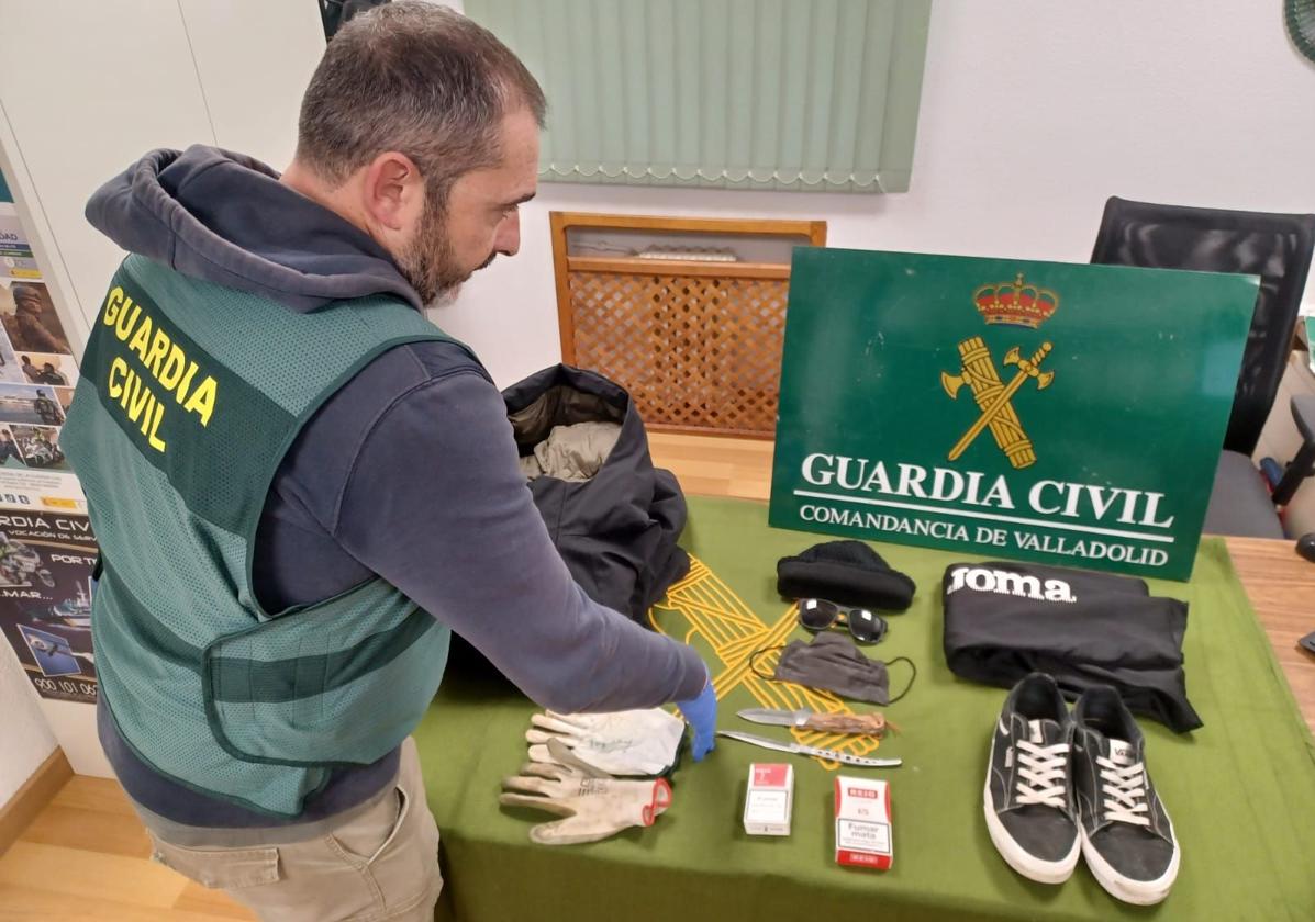 Detenido un encapuchado por atracar con un arma blanca tres gasolineras de Valladolid