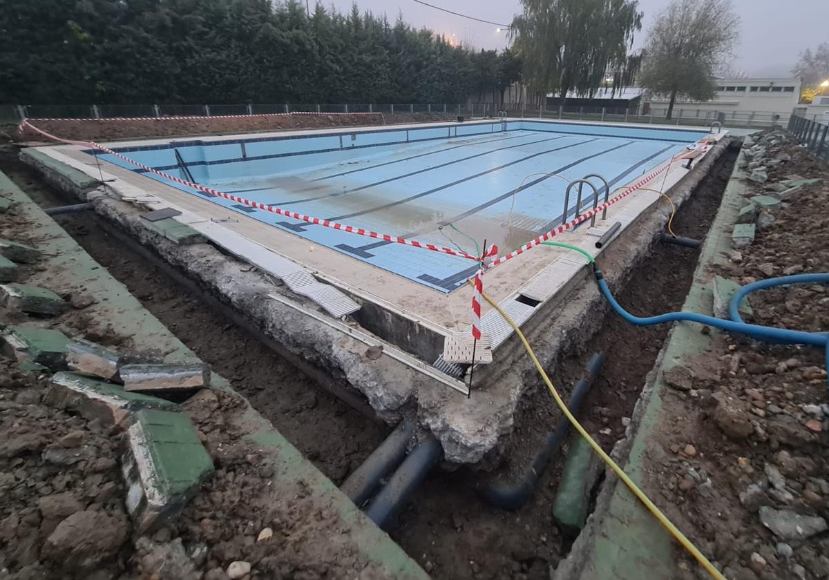 Estado de las obras en la piscina municipal de Zaratán.