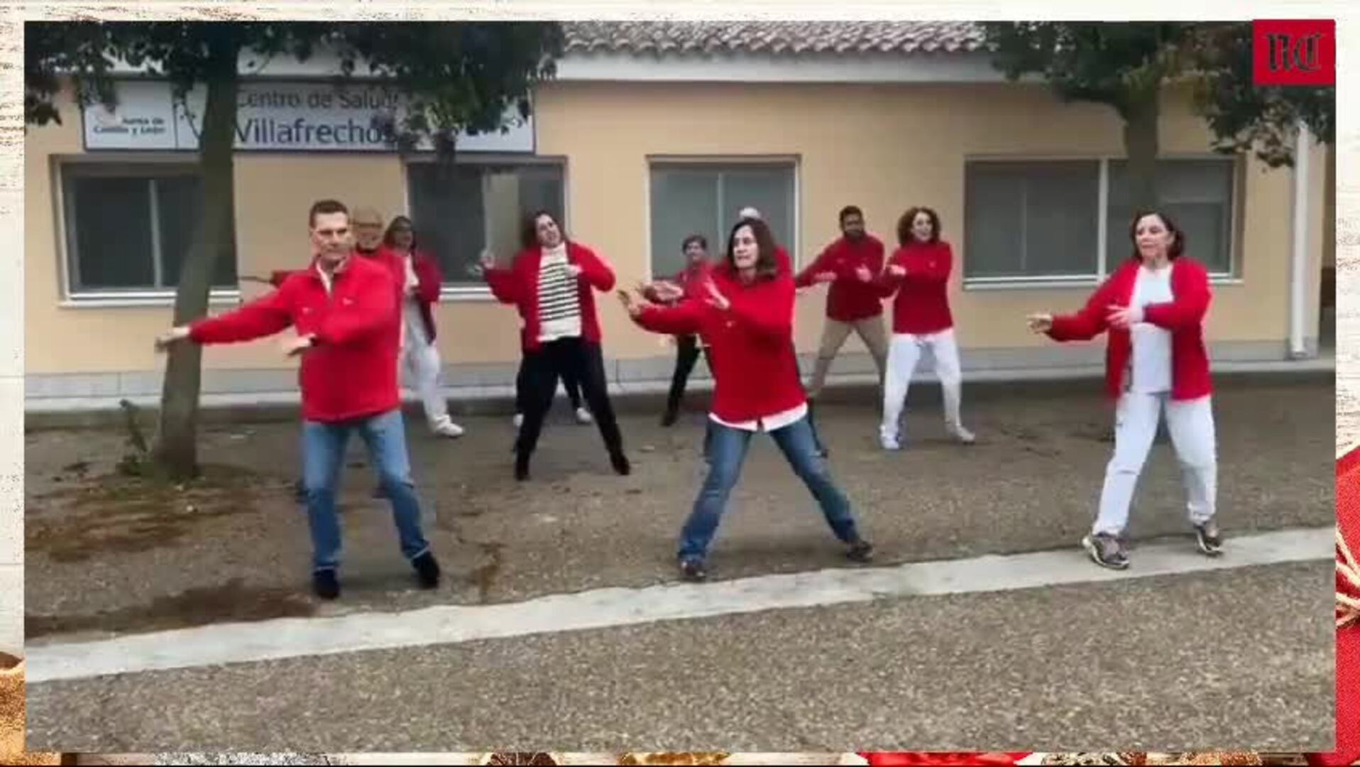 Los sanitarios de Villafrechós reciben la Navidad bailando