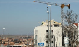 Construcción de viviendas en el barrio de Comunidad de Ciudad y Tierra.