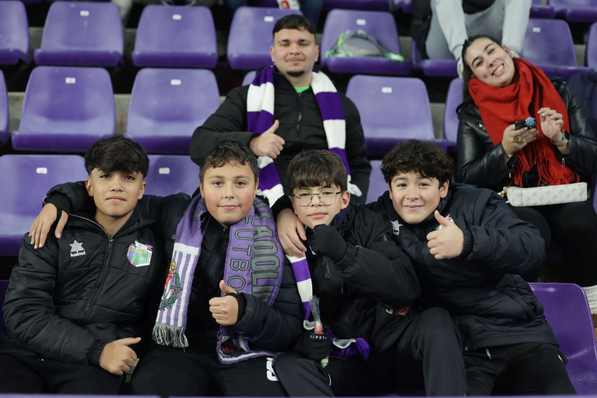 Búscate en la grada del estadio José Zorrilla (2/4)