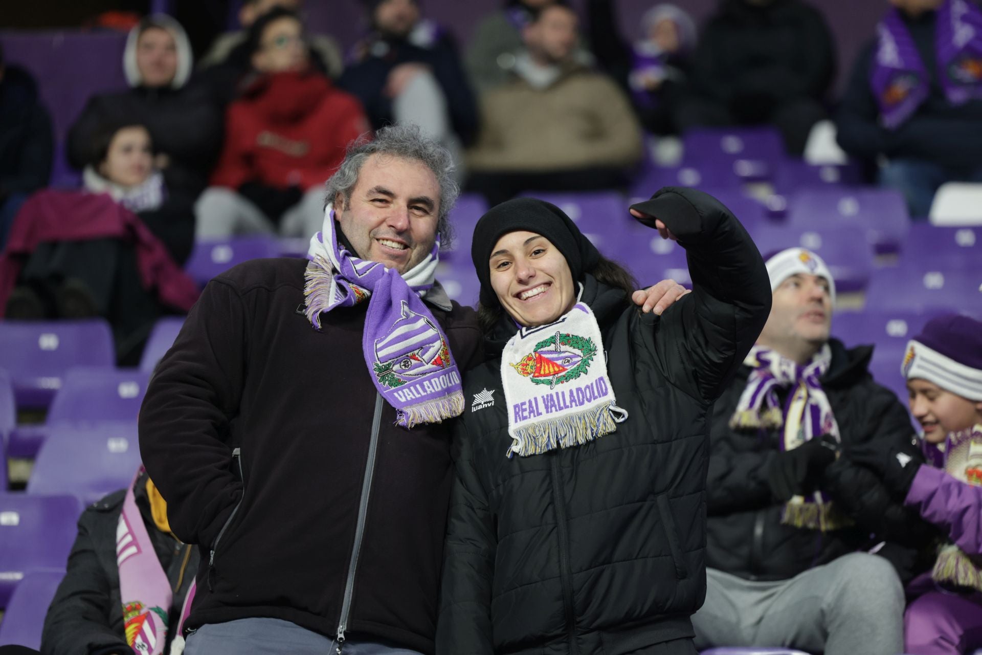 Búscate en la grada del estadio José Zorrilla (2/4)