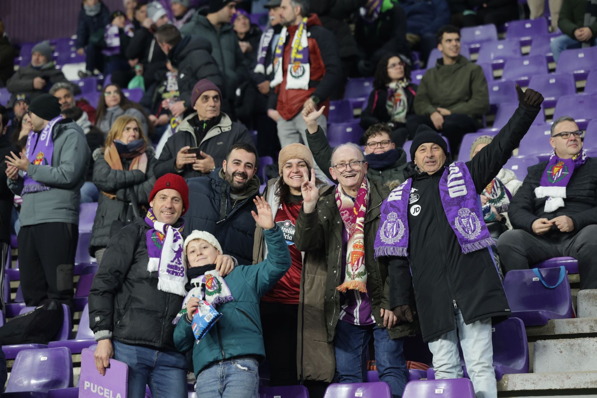 Búscate en la grada del estadio José Zorrilla (3/4)