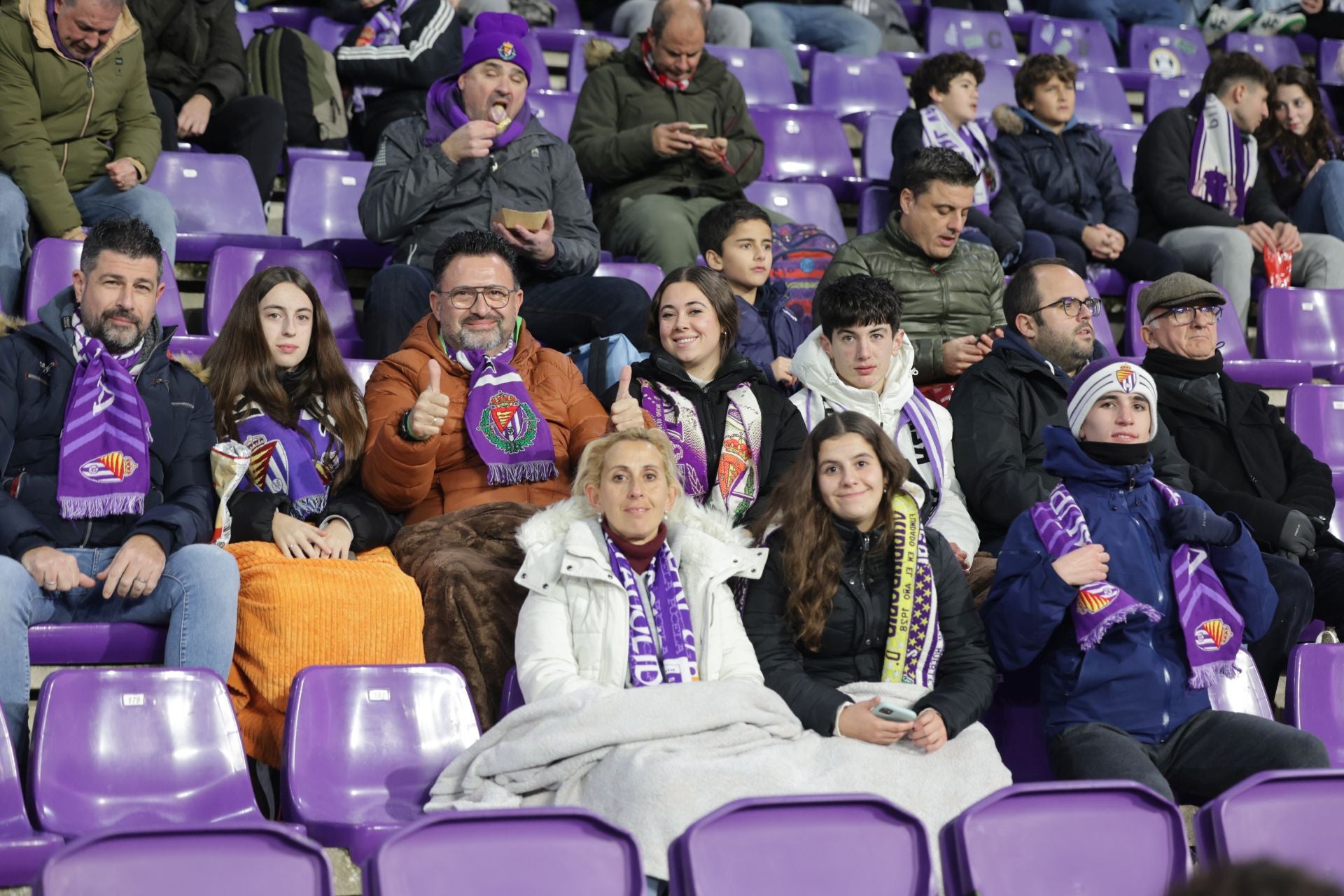 Búscate en la grada del estadio José Zorrilla (4/4)