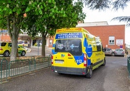 Herido el conductor de un patinete que salió despedido al chocar con un turismo