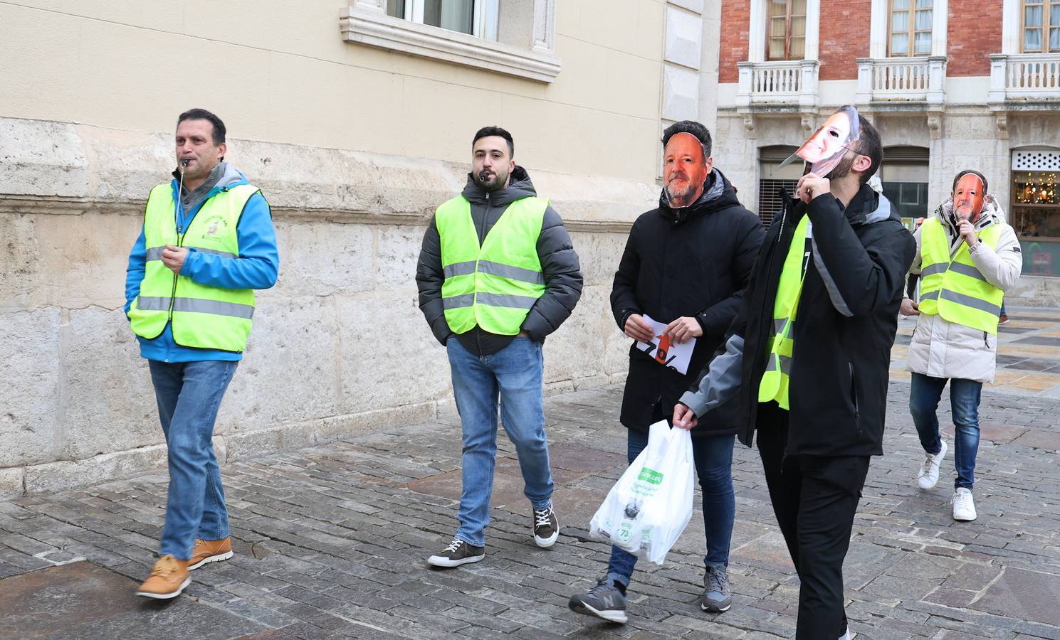 Silbidos y pataleos de la Policía Local de Palencia