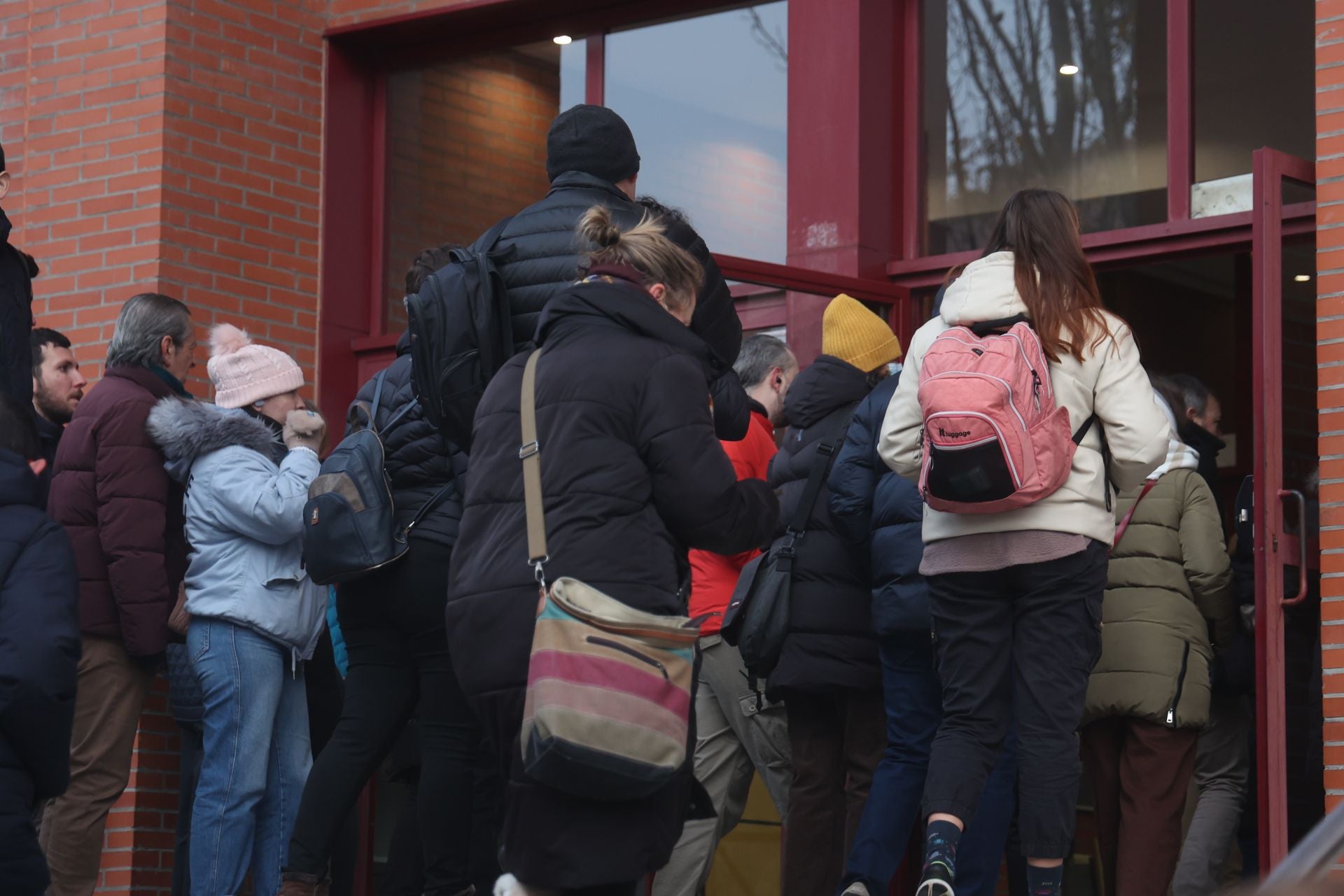 Imágenes de los miles de opositores que buscan en Valladolid una plaza en la Administración