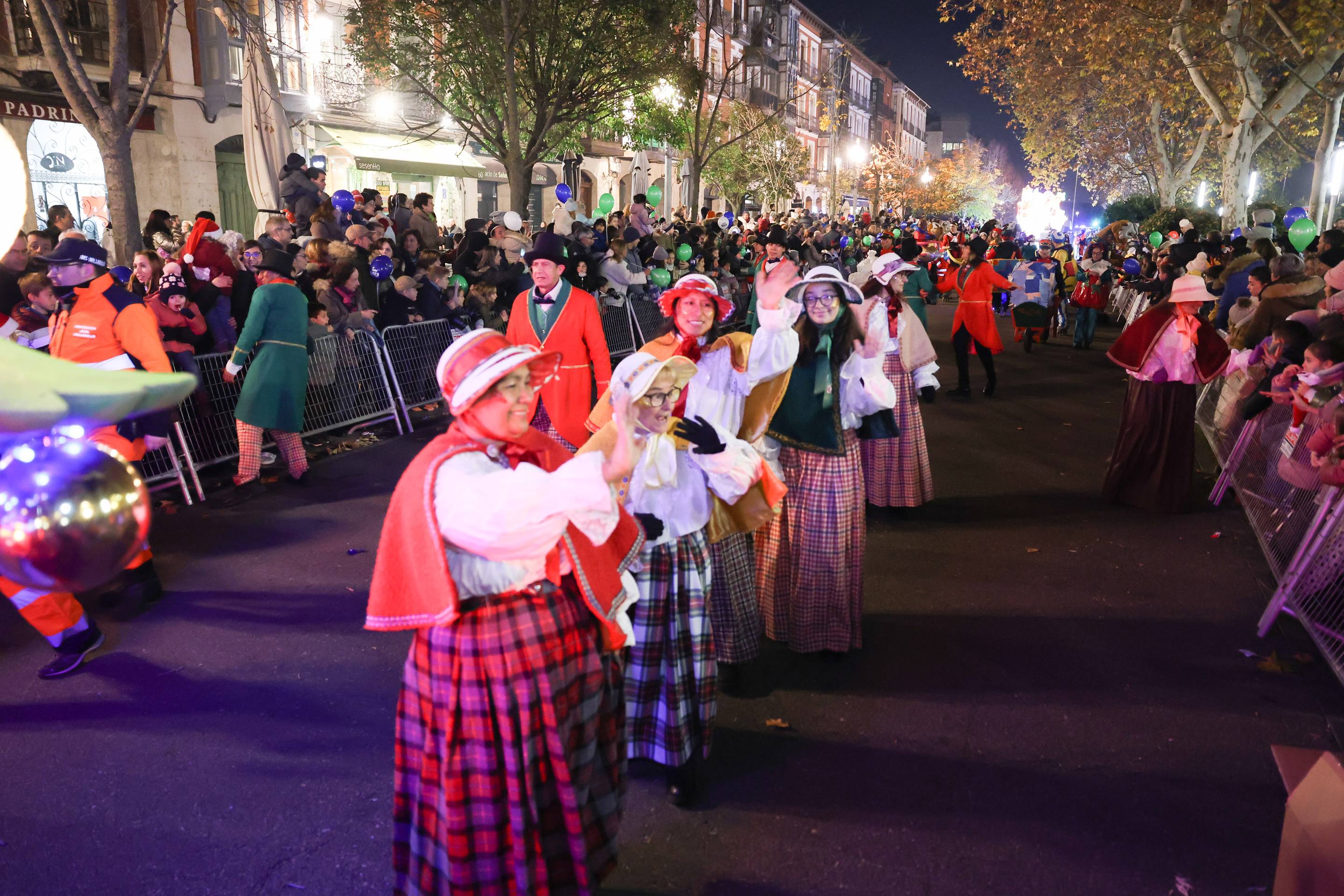 Las imágenes de la Cabalgata de Papa Noel en Valladolid