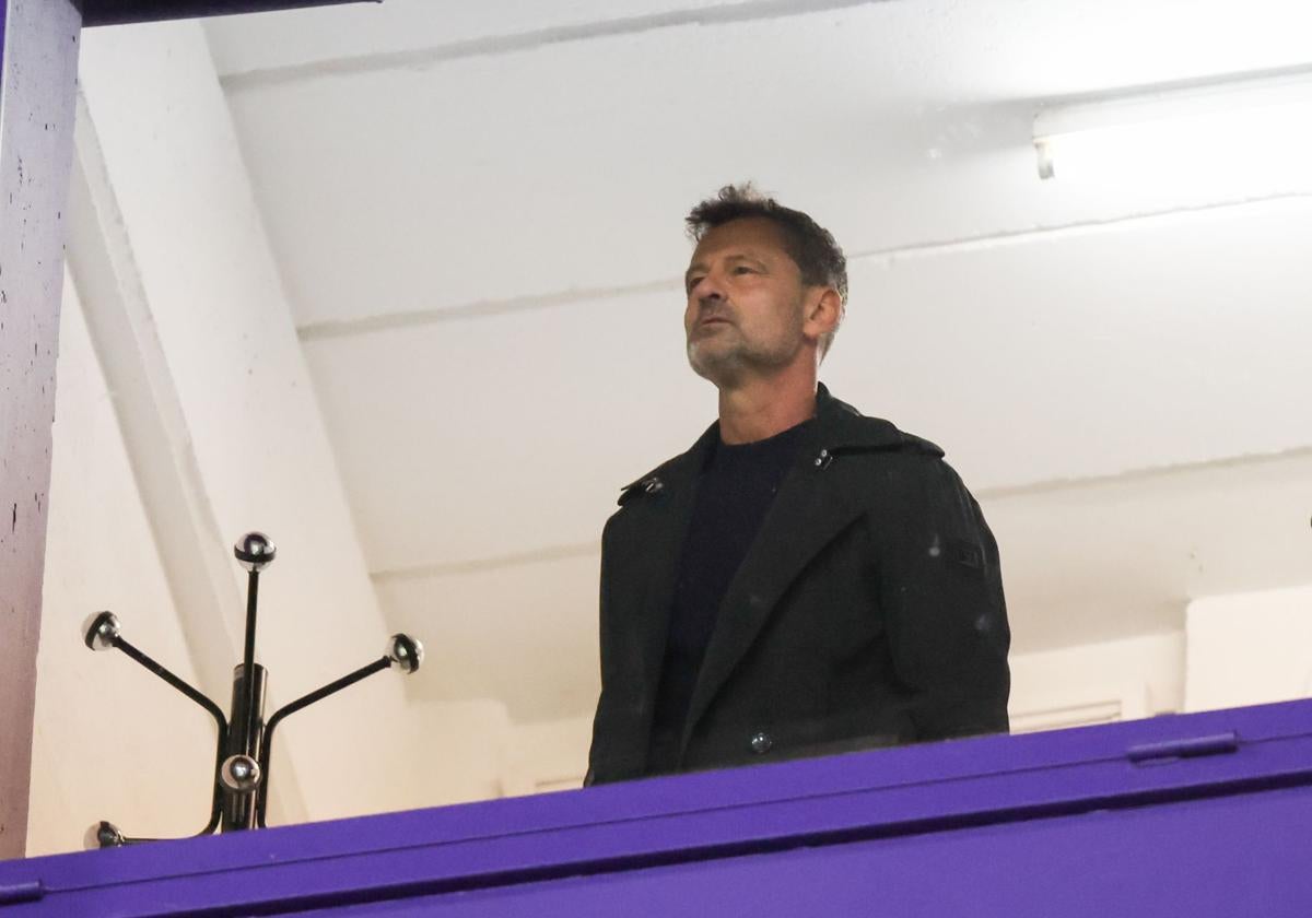 Diego Cocca, en uno de los palcos del José Zorrilla viendo el Real Valladolid-Valencia.