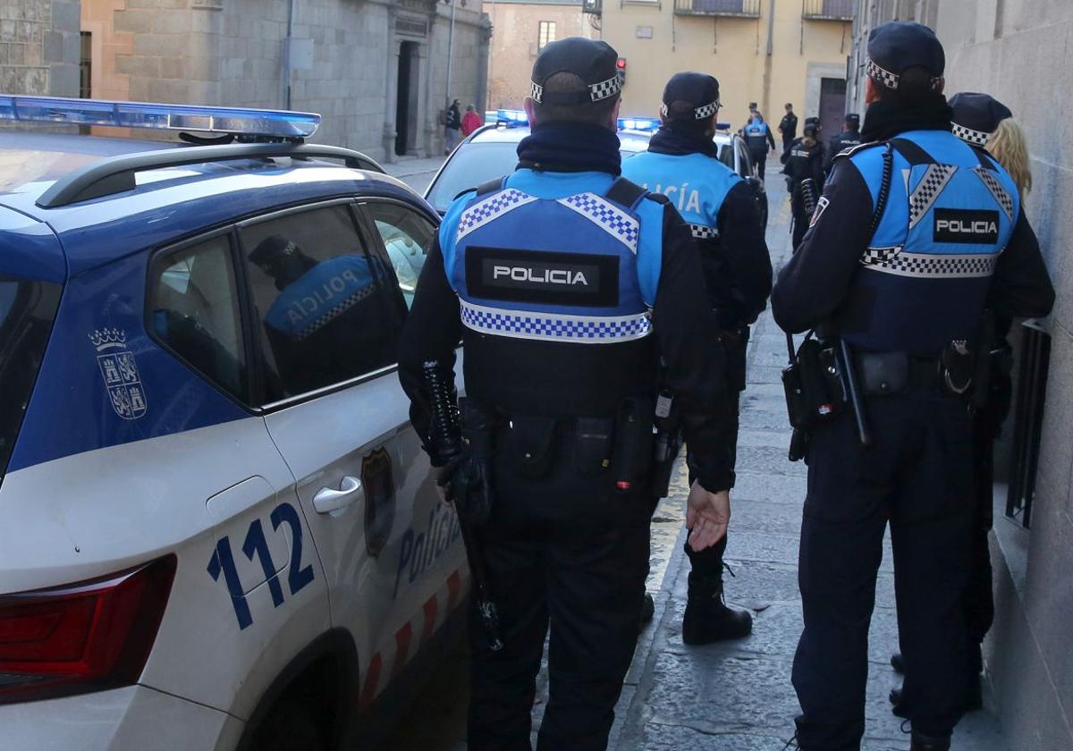 Imagen de archivo de efectivos de la Policía Local de Segovia.