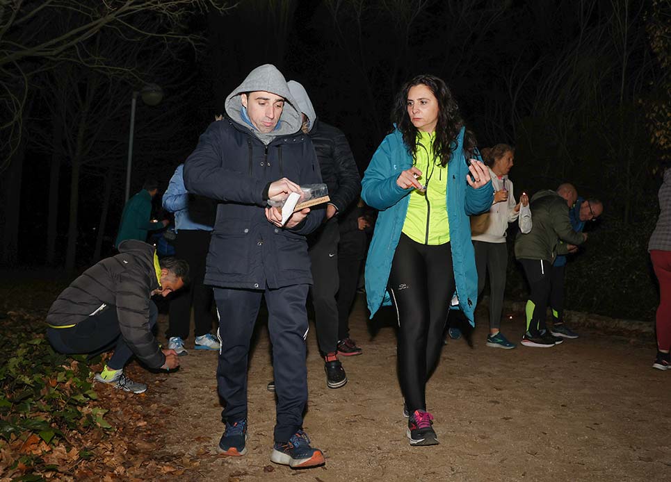 Correr entre velas en Palencia, un entrenamiento simpático