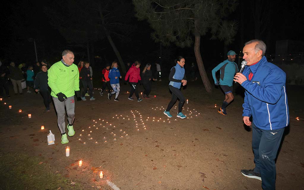 Correr entre velas en Palencia, un entrenamiento simpático