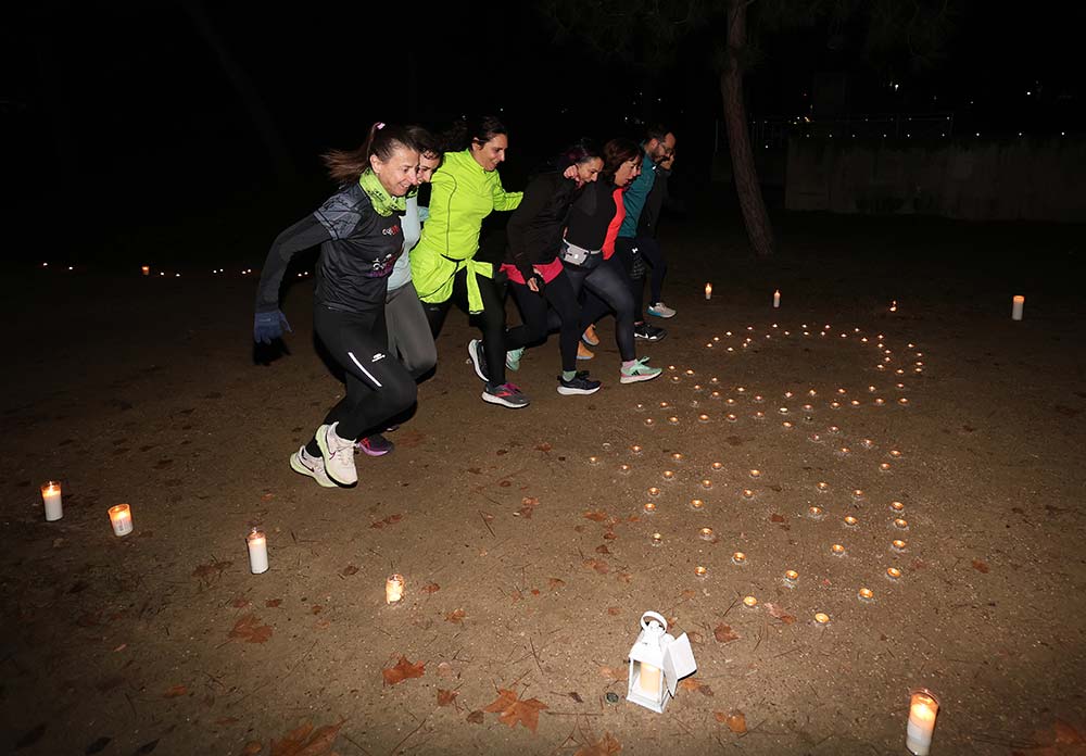 Correr entre velas en Palencia, un entrenamiento simpático