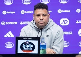 Ronaldo Nazario durante una rueda de prensa.