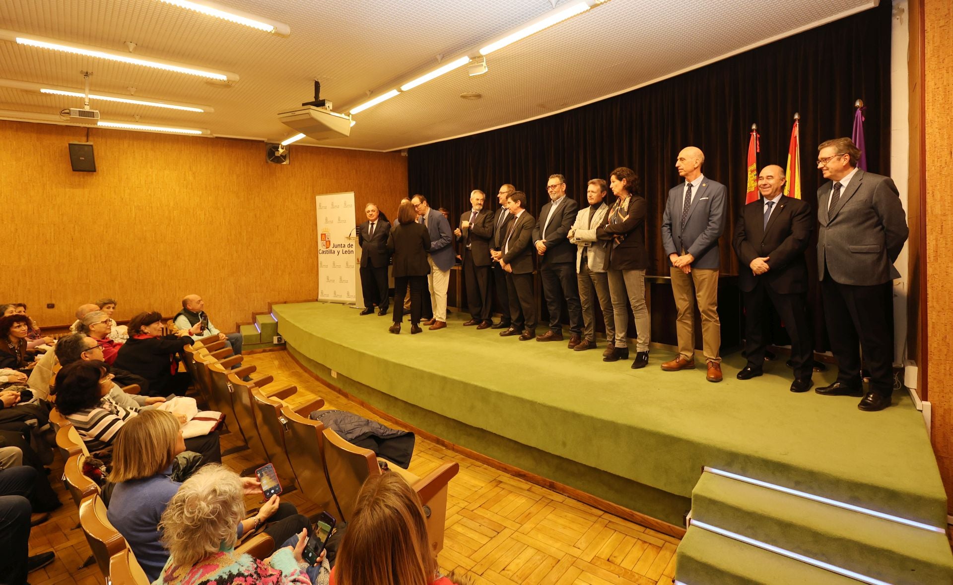 Distinciones para 209 empleados de la Junta en Palencia