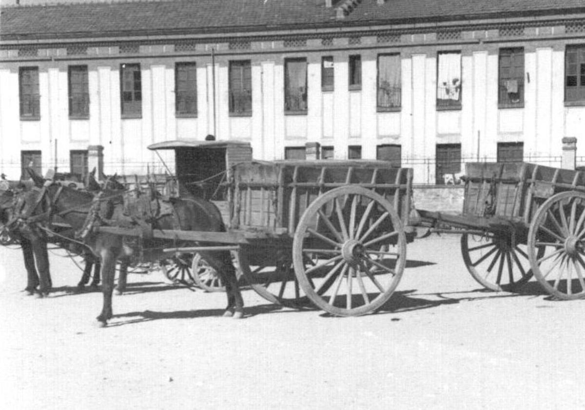 Carros de basura en 1946.