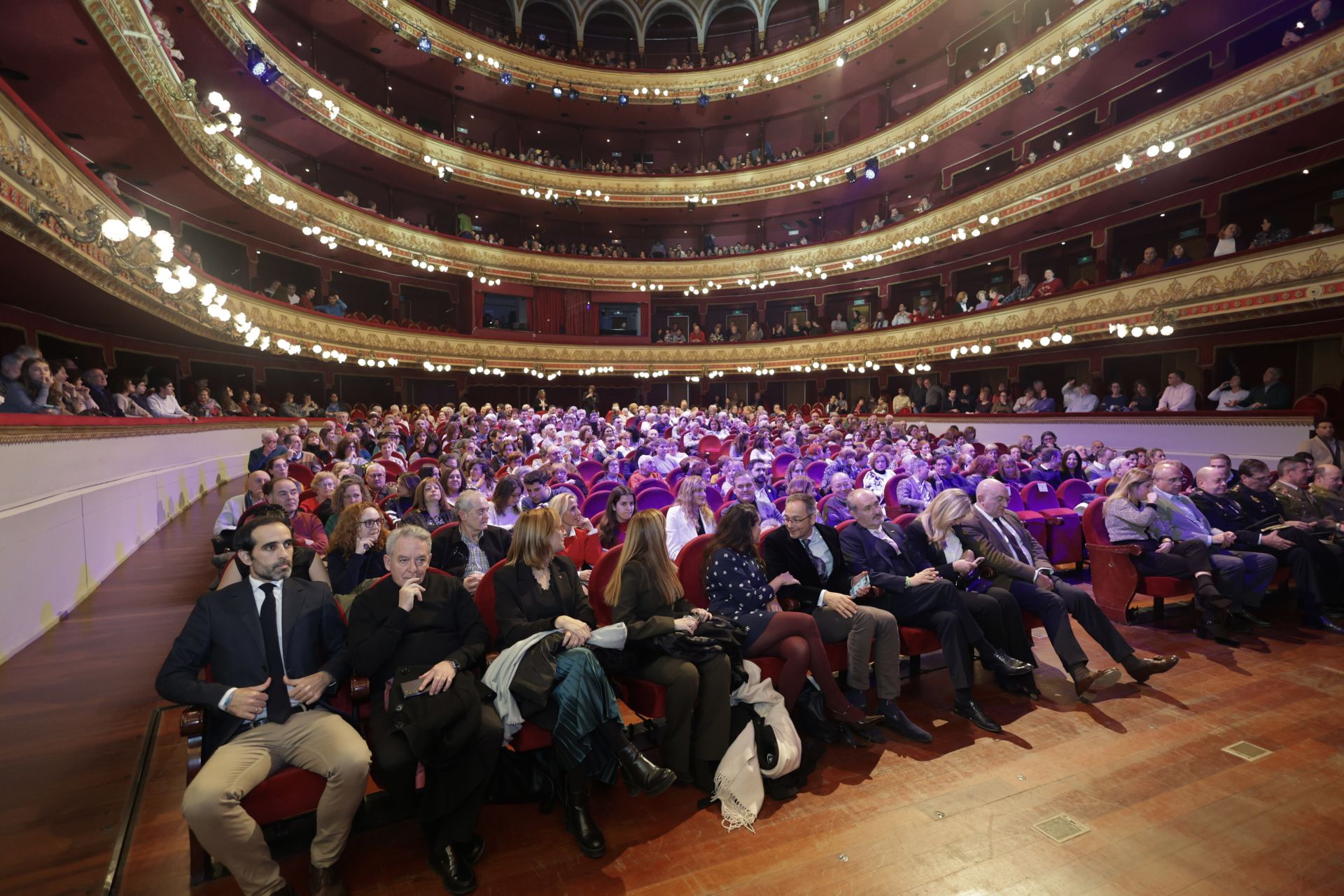 Las imágenes del pregón de Navidad en el Teatro Calderón