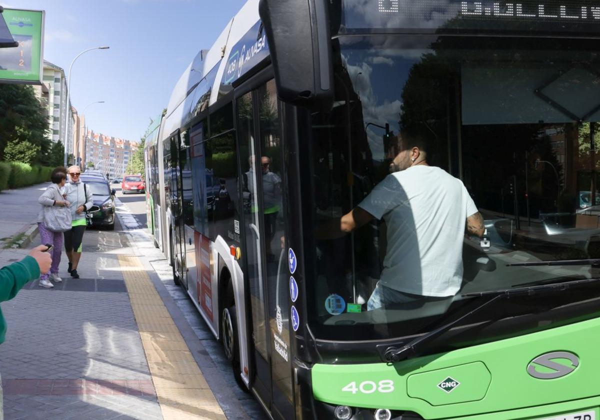 Herido un niño de 8 años tras ser atropellado por un autobús