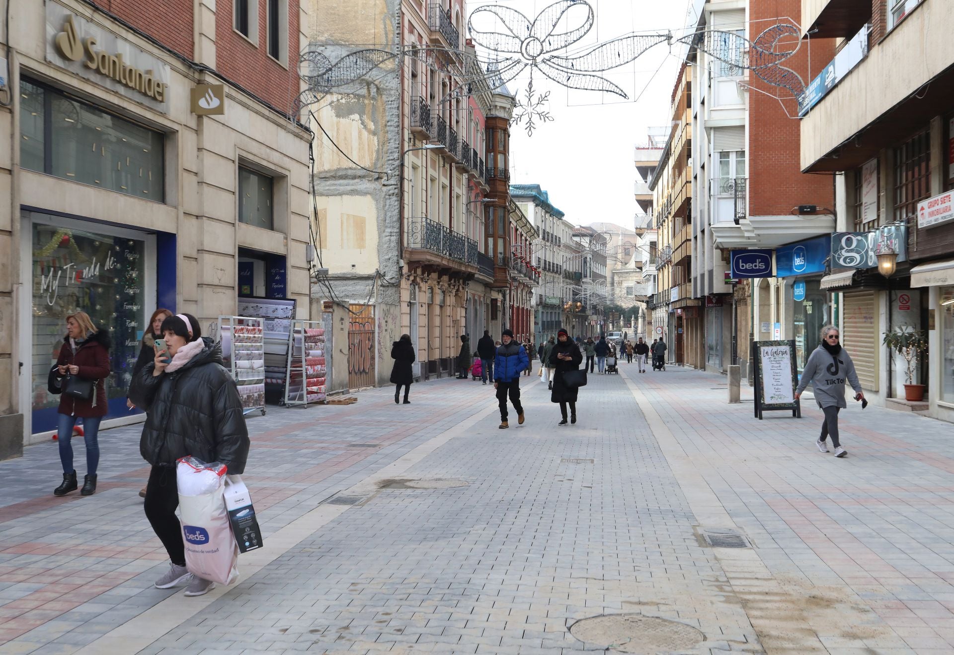 La calle Don Sancho de Palencia se entrega al peatón