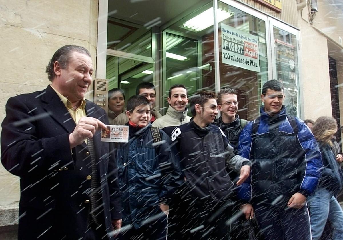 Celebración del Gordo que cayó en Segovia en el año 2000.