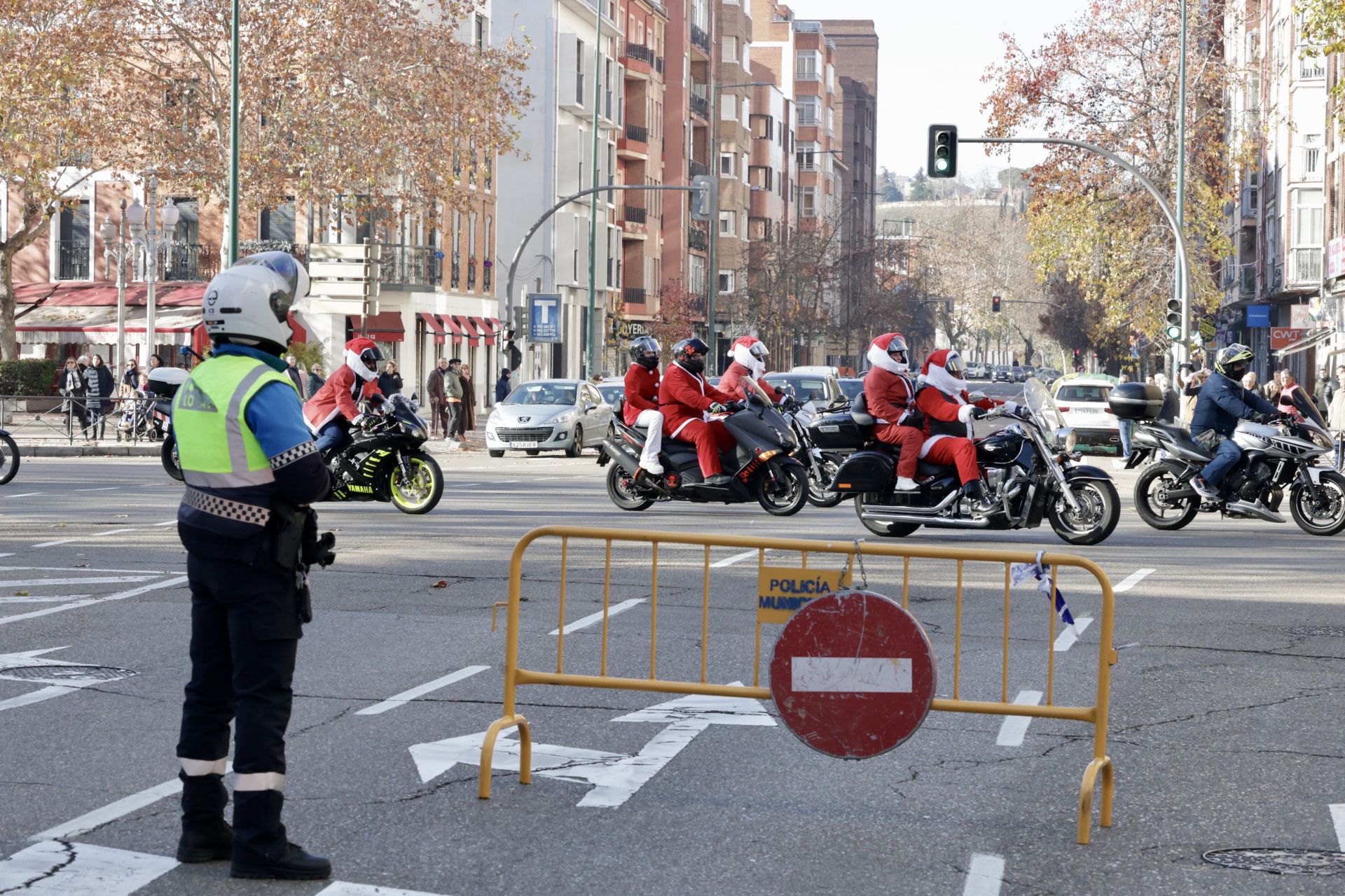 La &#039;papanoelada&#039; motera de Valladolid, en imágenes