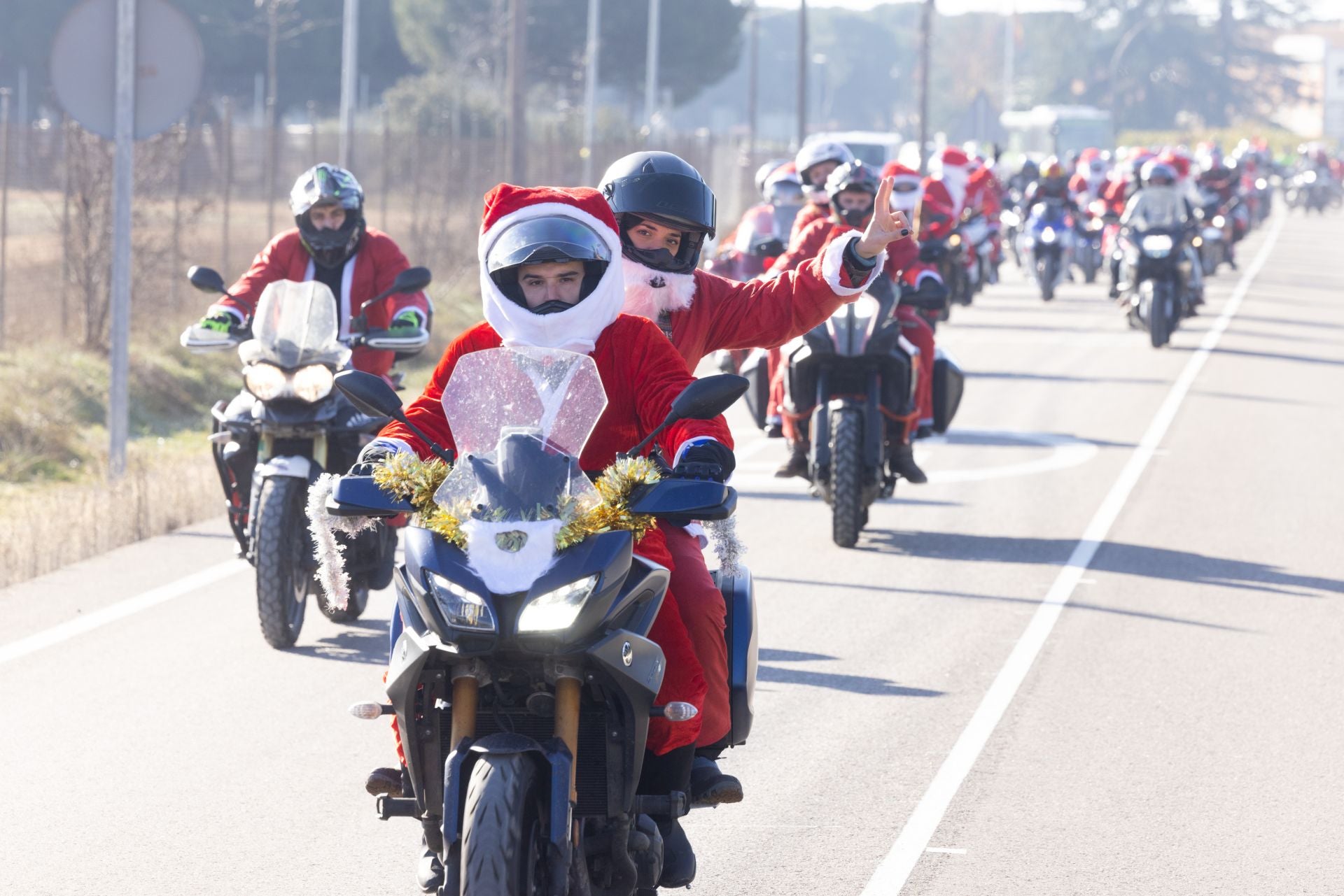 La &#039;papanoelada&#039; motera de Valladolid, en imágenes