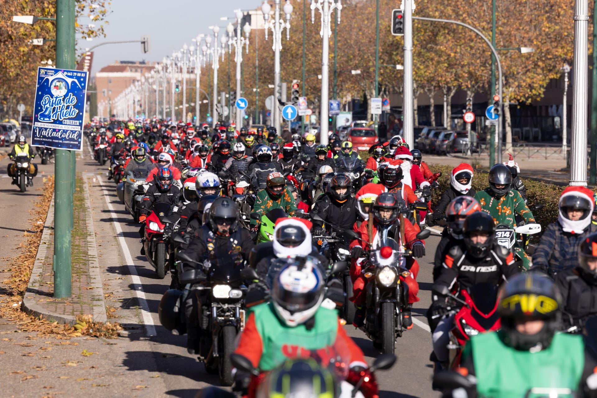 La &#039;papanoelada&#039; motera de Valladolid, en imágenes