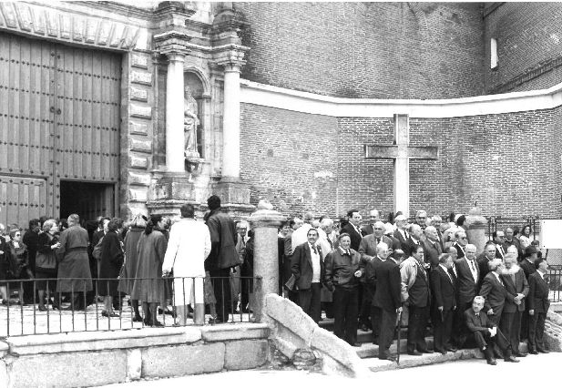 Homenaje al sacerdote Gerardo Moraleja. 