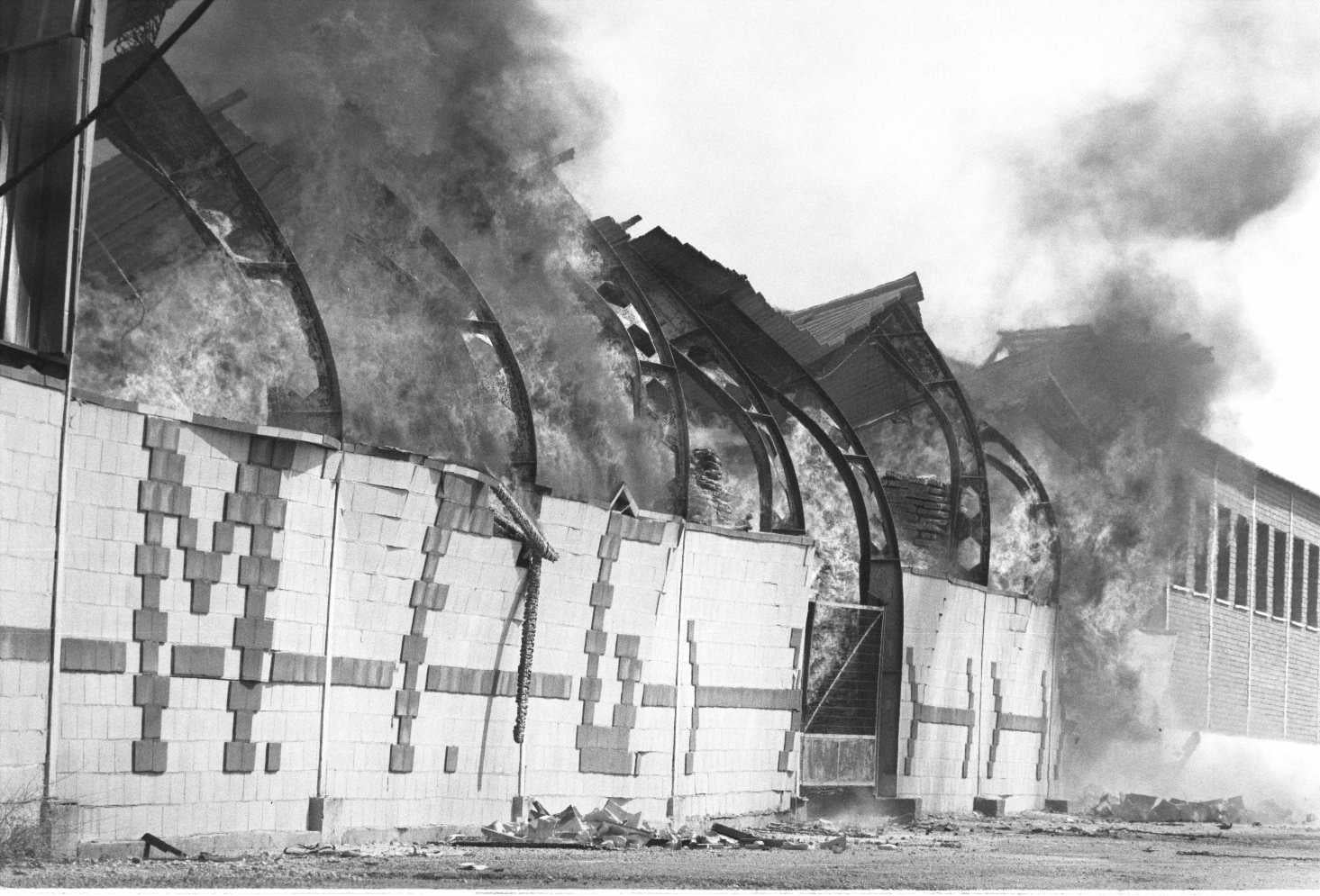 Incendio en un almacén de maderas. Enero de 1997.