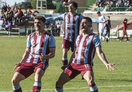 Abel Pascual, Davo y Astray celebran el gol conseguido ante el Lugo.