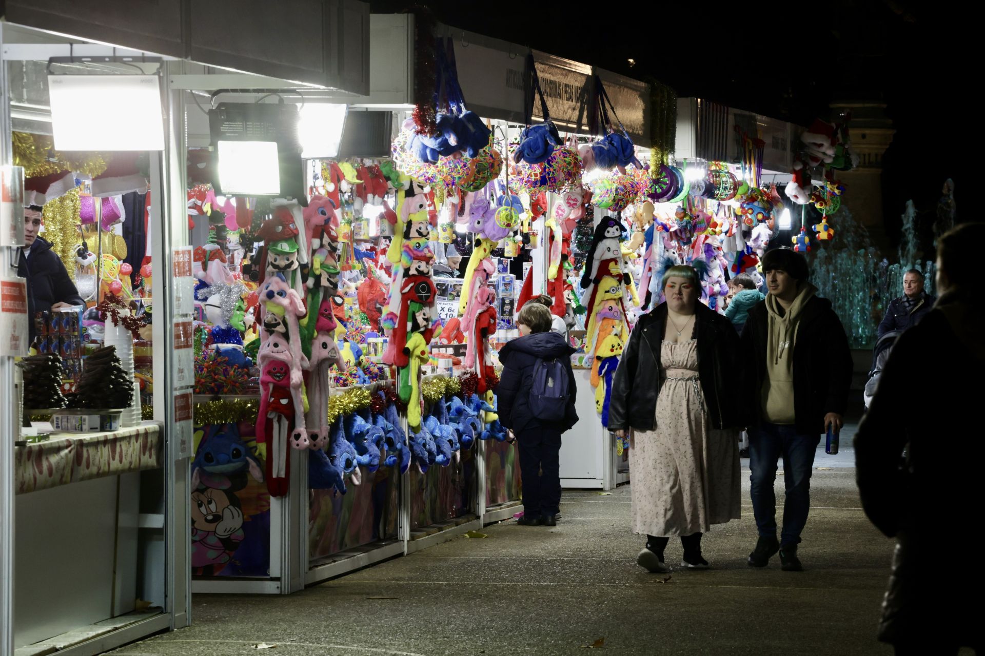 Las imágenes de los puestos navideños en la Acera Recoletos