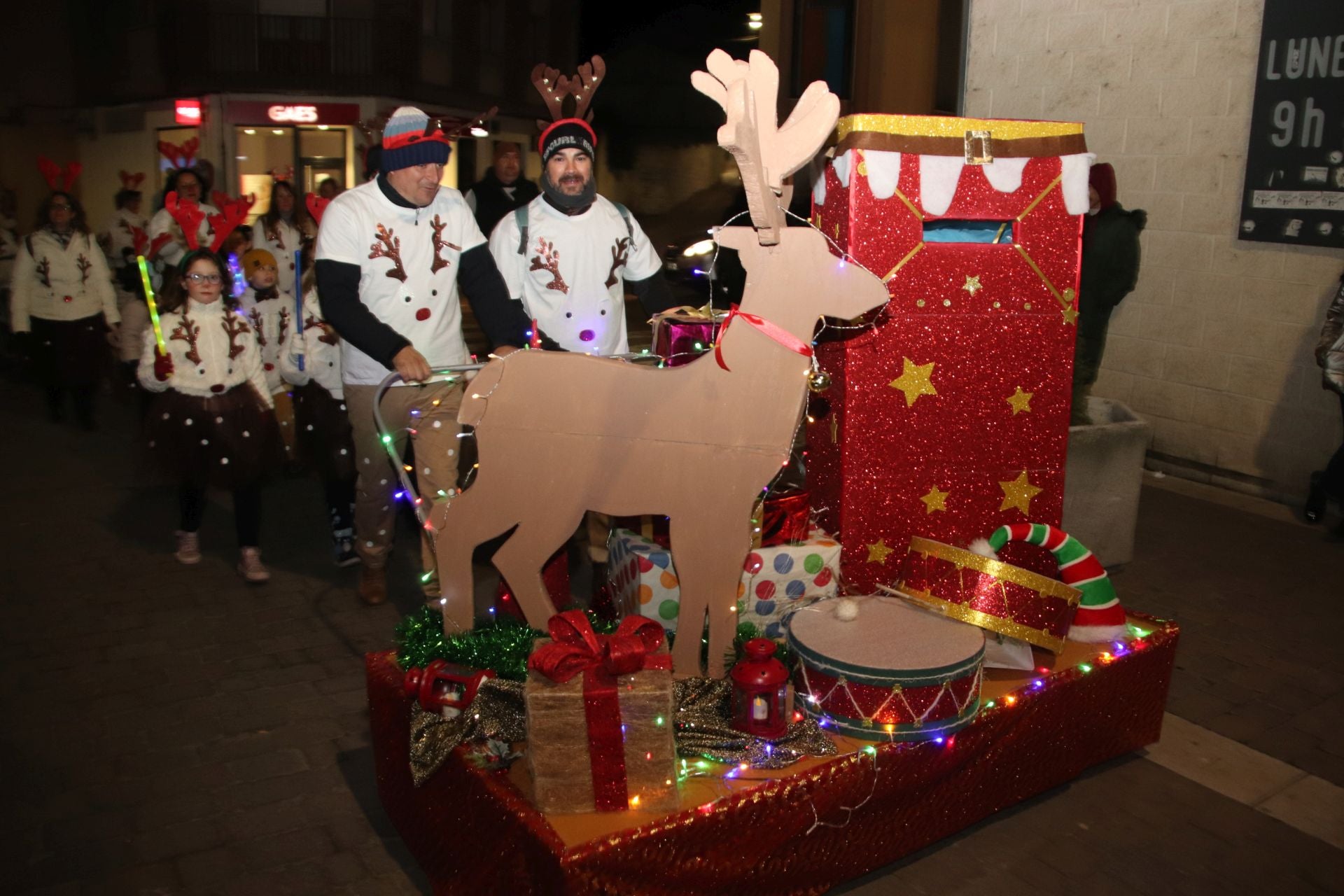 Fotos de la llegada de Papá Noel a Cuéllar