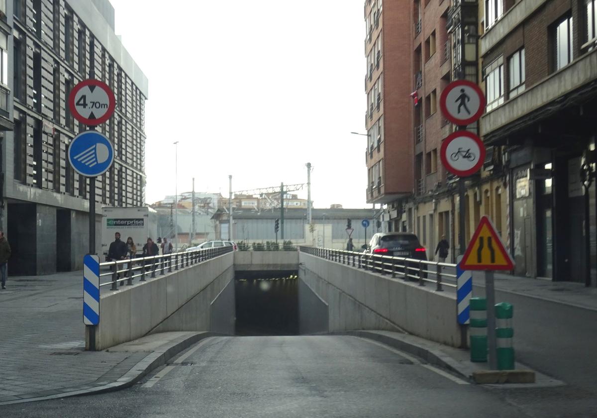 Entrada al túnel por el ramal de Panaderos.