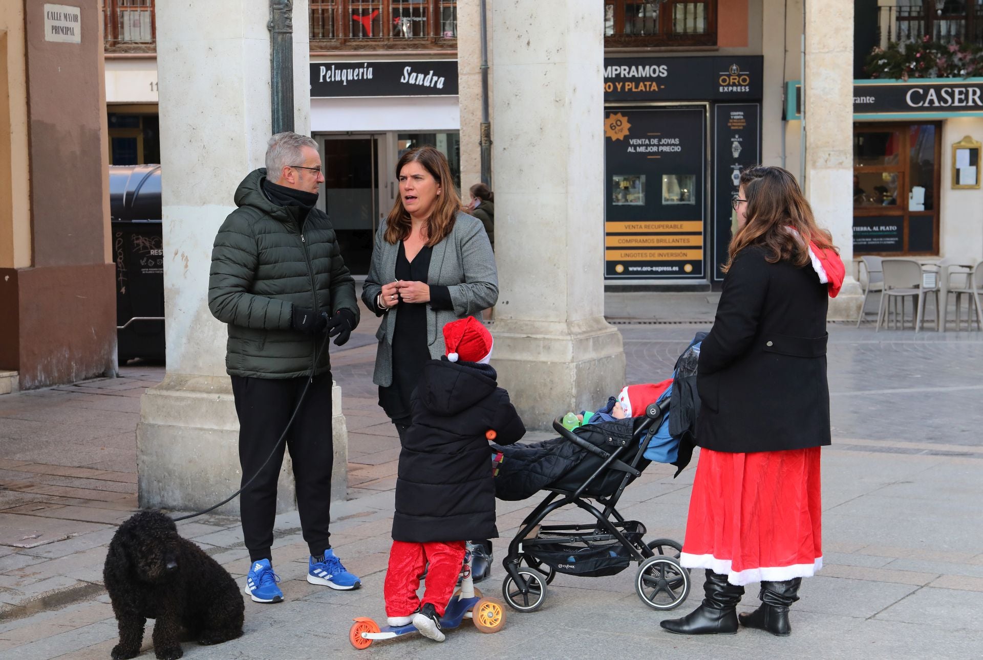 Papa Noel visita anticipadamente Palencia