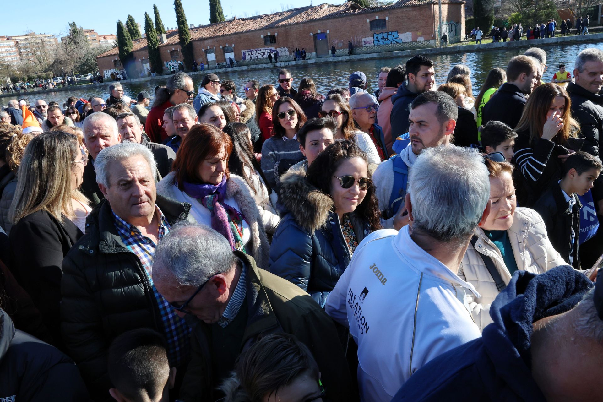 Chapuzón navideño y solidario en Palencia