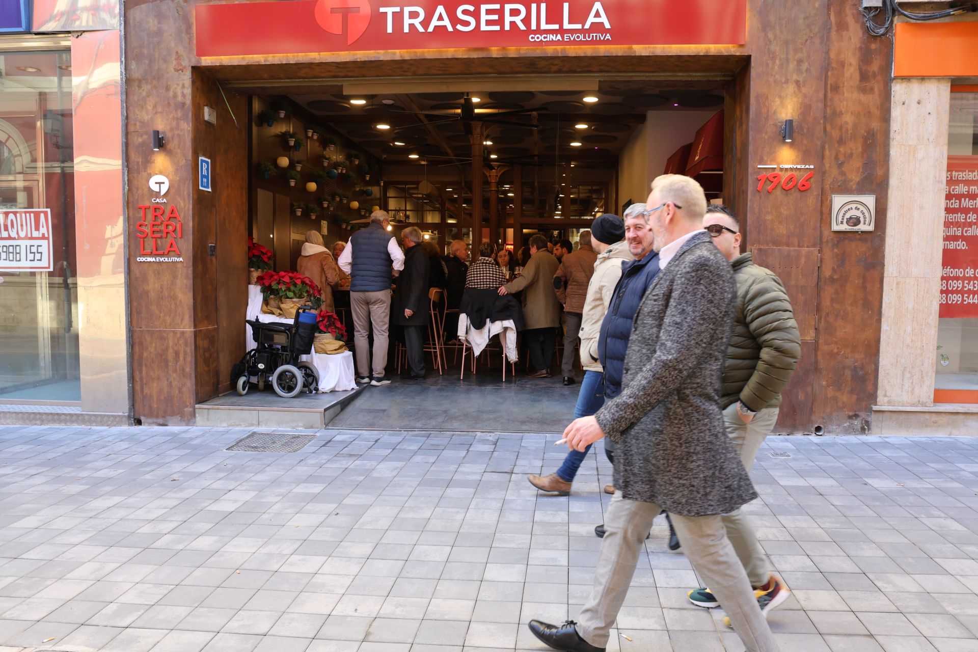 El vermú de Navidad se hace clásico en Palencia