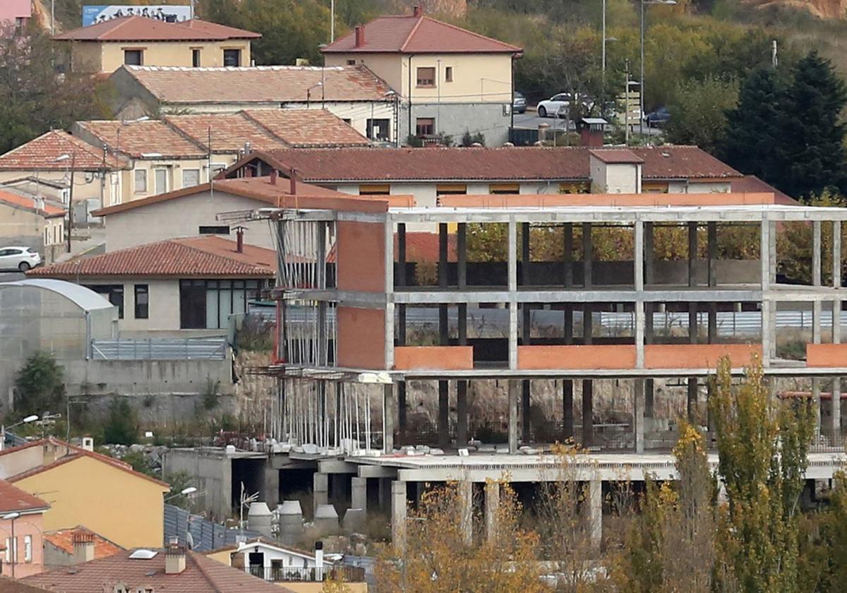 Estado actual de las obras del instituto del barrio de San Lorenzo.