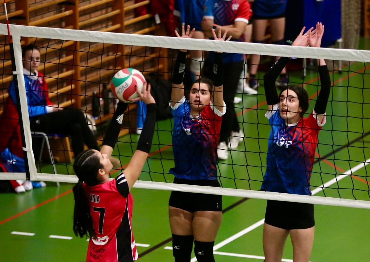 Imagen secundaria 1 - Comienza en Valladolid la Copa de España de voleibol con más de 3.500 participantes